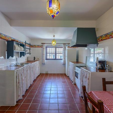 Holiday Home El Pilarillo Piscina Compartida Alcaucín Exteriér fotografie
