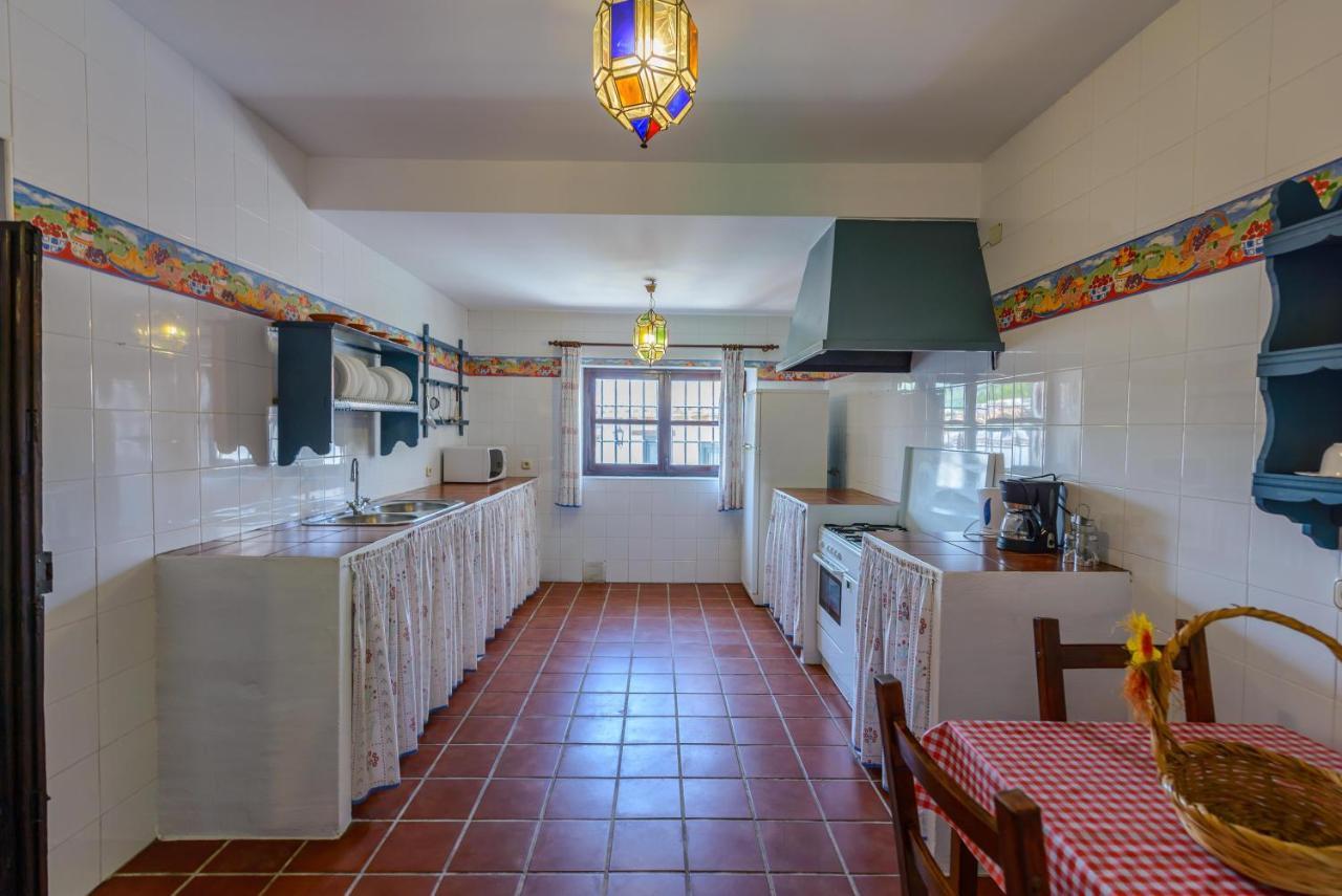 Holiday Home El Pilarillo Piscina Compartida Alcaucín Exteriér fotografie