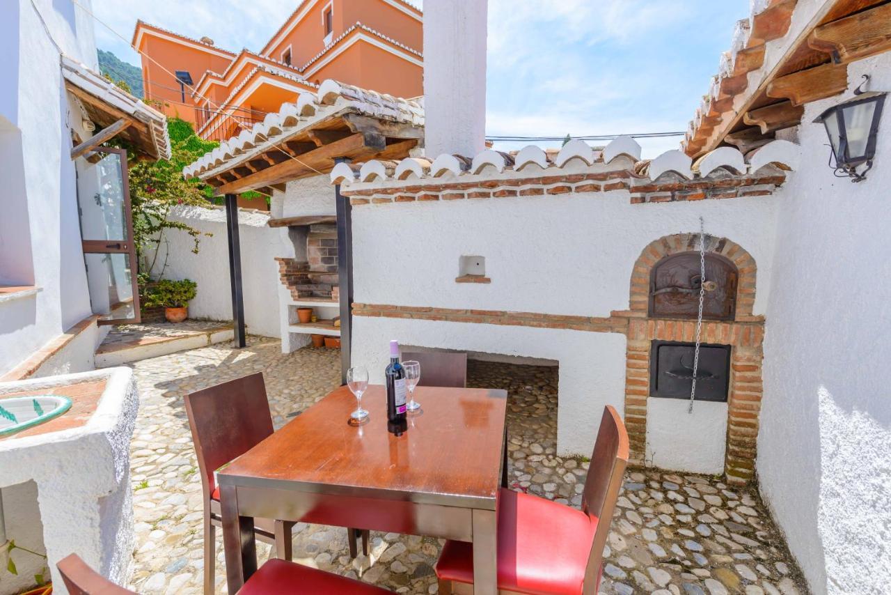 Holiday Home El Pilarillo Piscina Compartida Alcaucín Exteriér fotografie