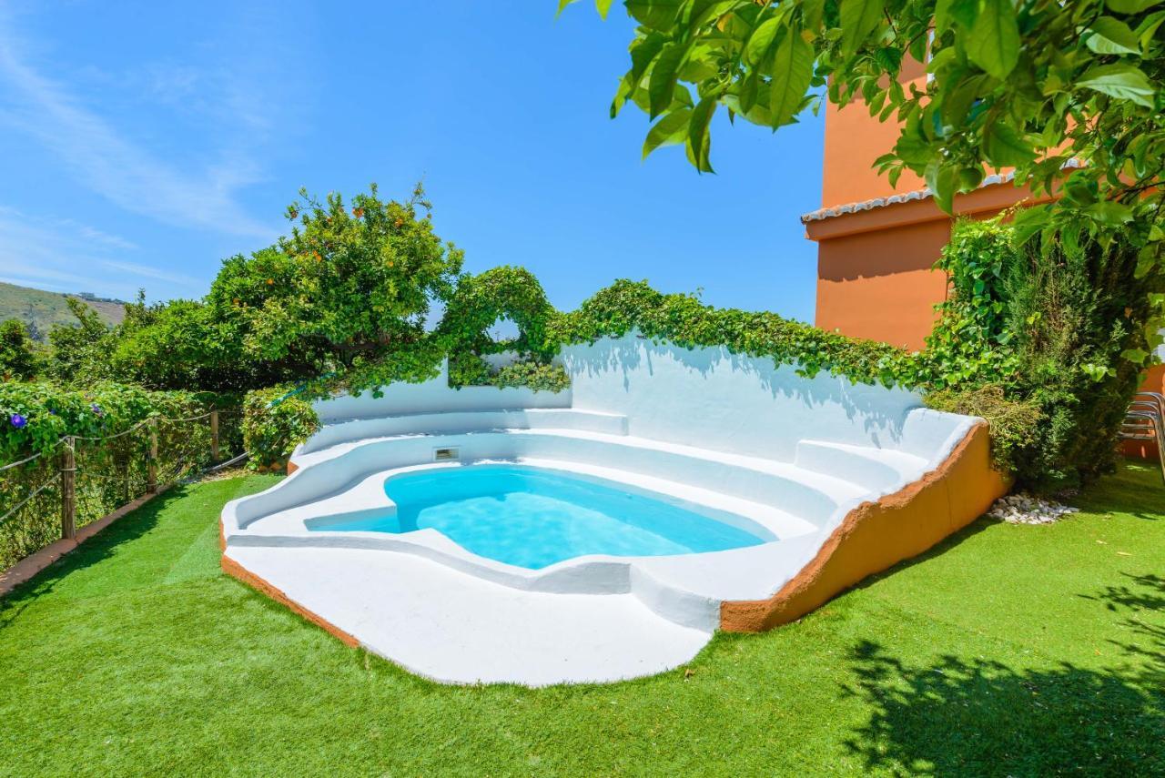 Holiday Home El Pilarillo Piscina Compartida Alcaucín Exteriér fotografie